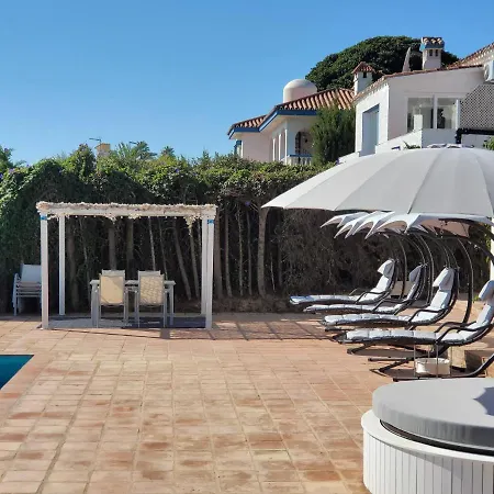 Luxury Sea Views With Pool